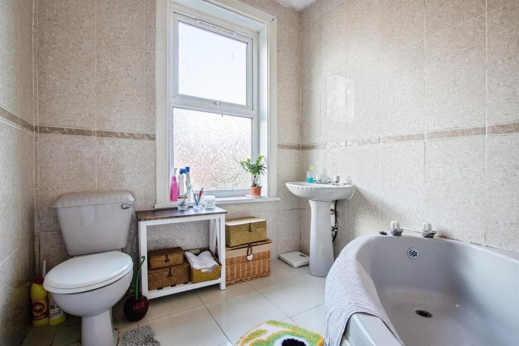 Glensdale Terrace, Leeds - Image 6