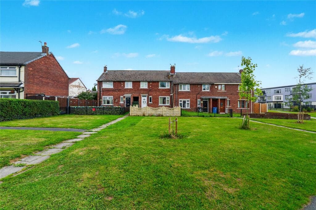 Bankfield Road, Widnes, Cheshire, WA8 - Image 11
