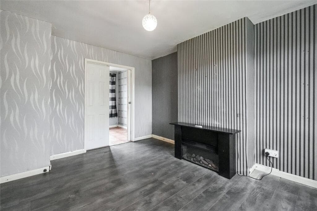 Bankfield Road, Widnes, Cheshire, WA8 - Image 2