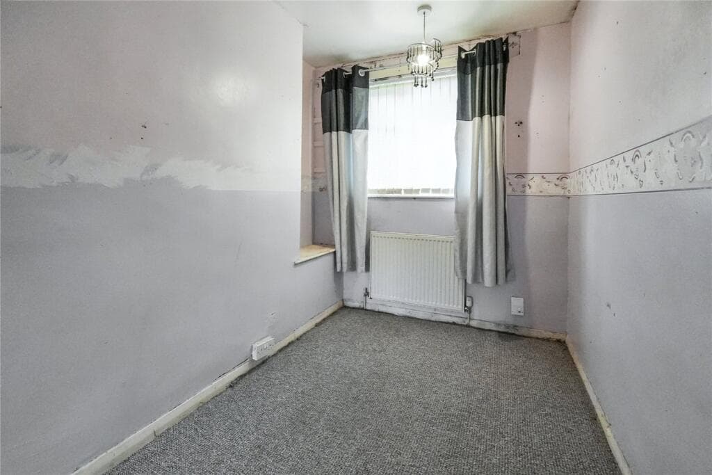 Bankfield Road, Widnes, Cheshire, WA8 - Image 8