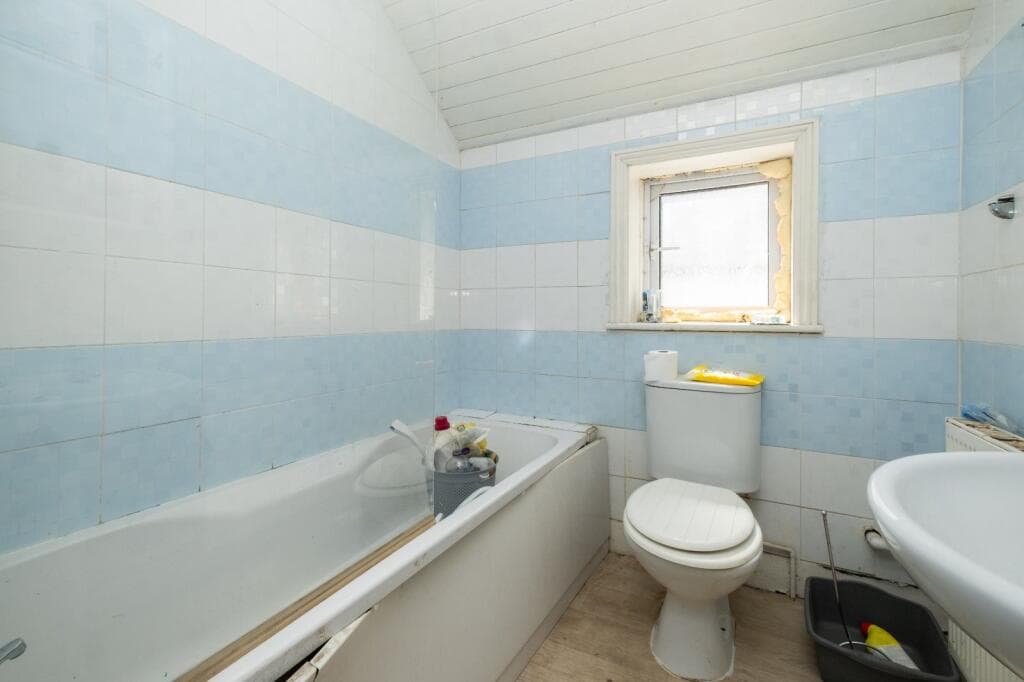 Greenfield Road, Folkestone, CT19 - Image 5
