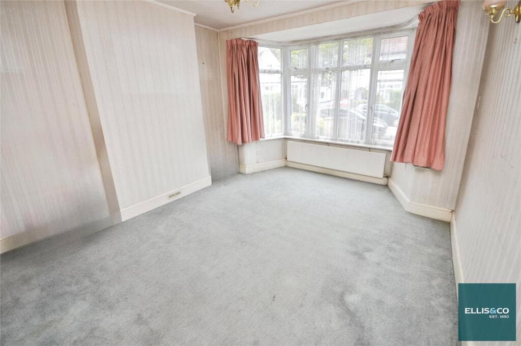 Cromwell Road, Finchley, N3 - Image 4