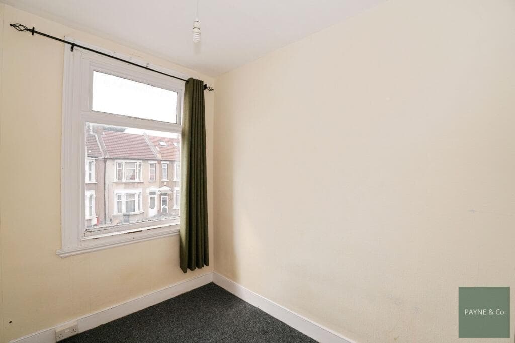 Mortlake Road, Ilford, IG1 - Image 11