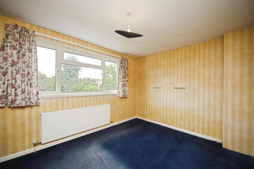Claremont Drive, Taunton - Image 11