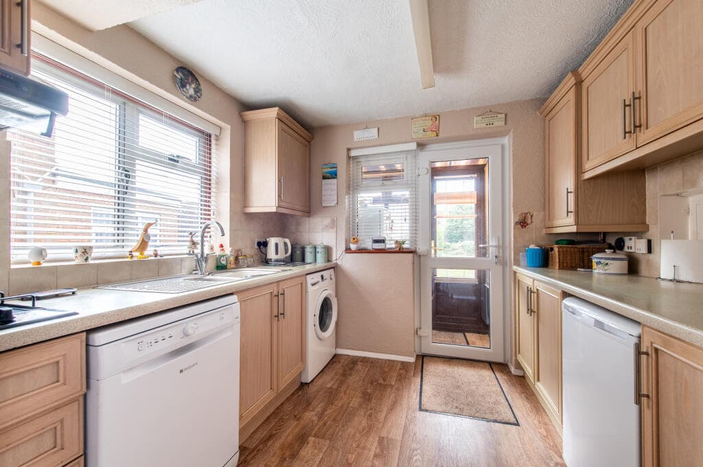 Rolvenden Road, Wainscott, Rochester, Kent, ME2 - Image 2