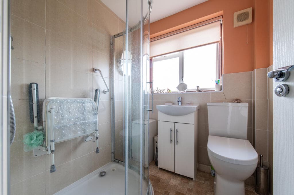 Rolvenden Road, Wainscott, Rochester, Kent, ME2 - Image 6