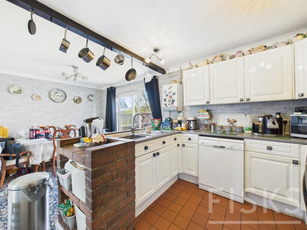 Caro Road, Canvey Island, SS8 - Image 5