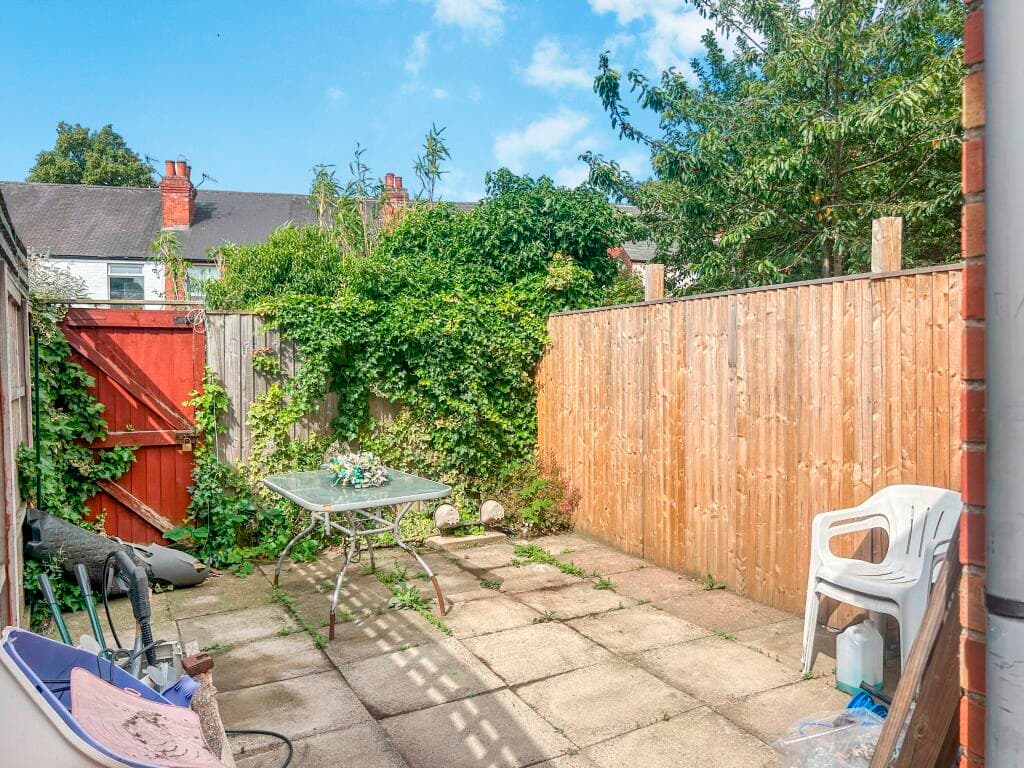 Bulwell Lane, Basford, Nottingham, NG6 - Image 8