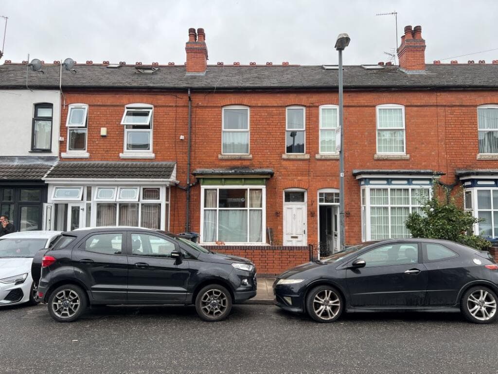 View property at 50 Eastwood Road, Balsall Heath, Birmingham, B12 9NB