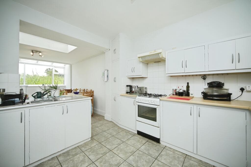 Kingston Road, Taunton, TA2 - Image 3