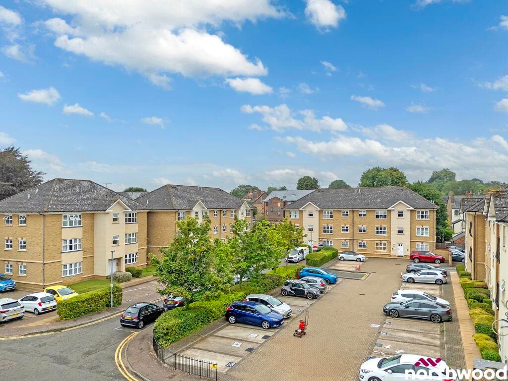Stapleford Close, Chelmsford, CM2 - Image 1