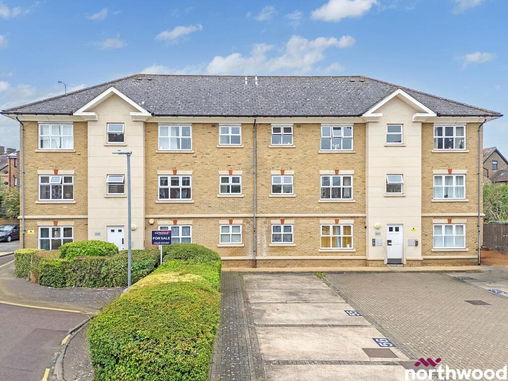 Stapleford Close, Chelmsford, CM2 - Image 8