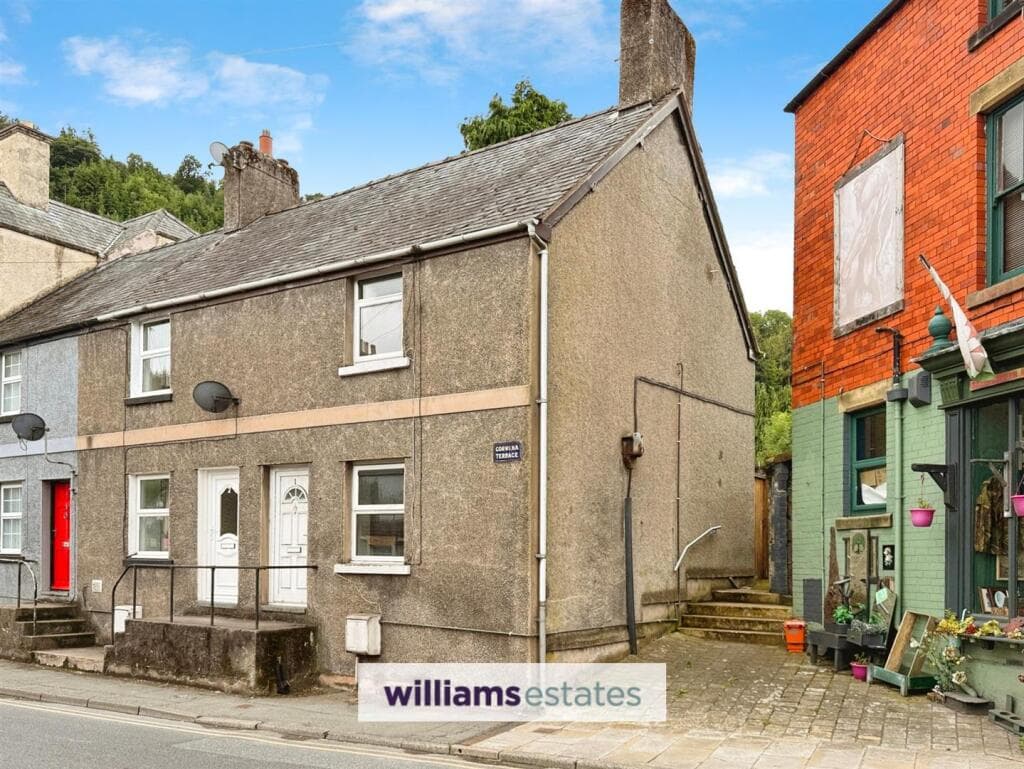 View property at Corwena Terrace, Corwen