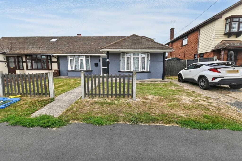 View property at NO ONWARD CHAIN Denham Road, Canvey Island