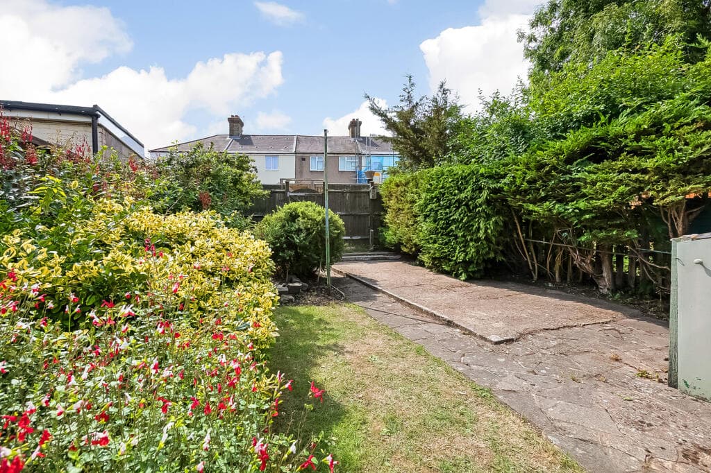 Flamsteed Road, Charlton, SE7 - Image 2