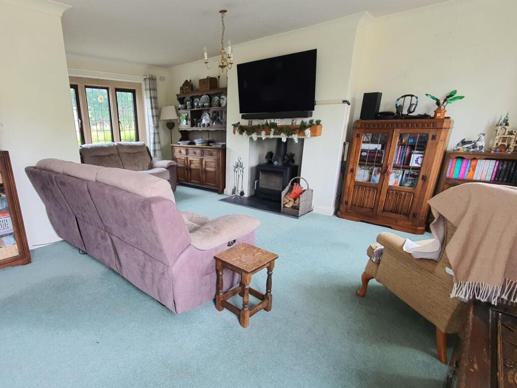 Matfurlong Close, Martock, Somerset, TA12 - Image 2