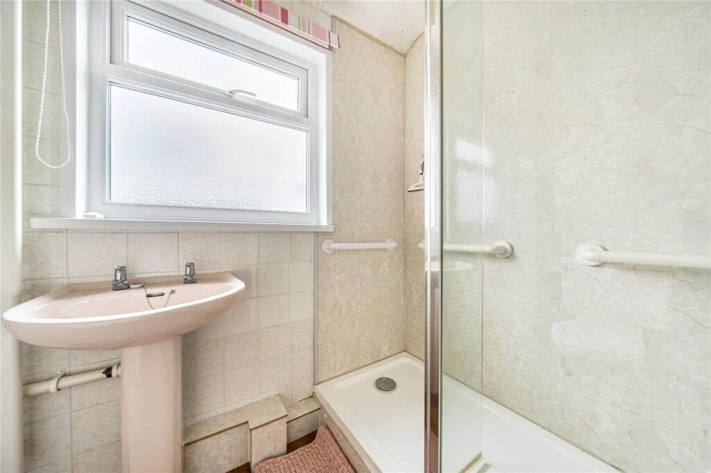 Halford Crescent, Craven Arms, Shropshire - Image 11