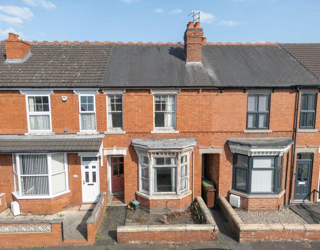 View property at 4 McBean Road, Newbridge, Wolverhampton, WV6 0JQ