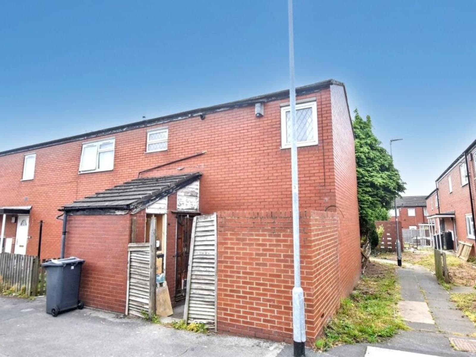View property at Aysgarth Close, Leeds, West Yorkshire