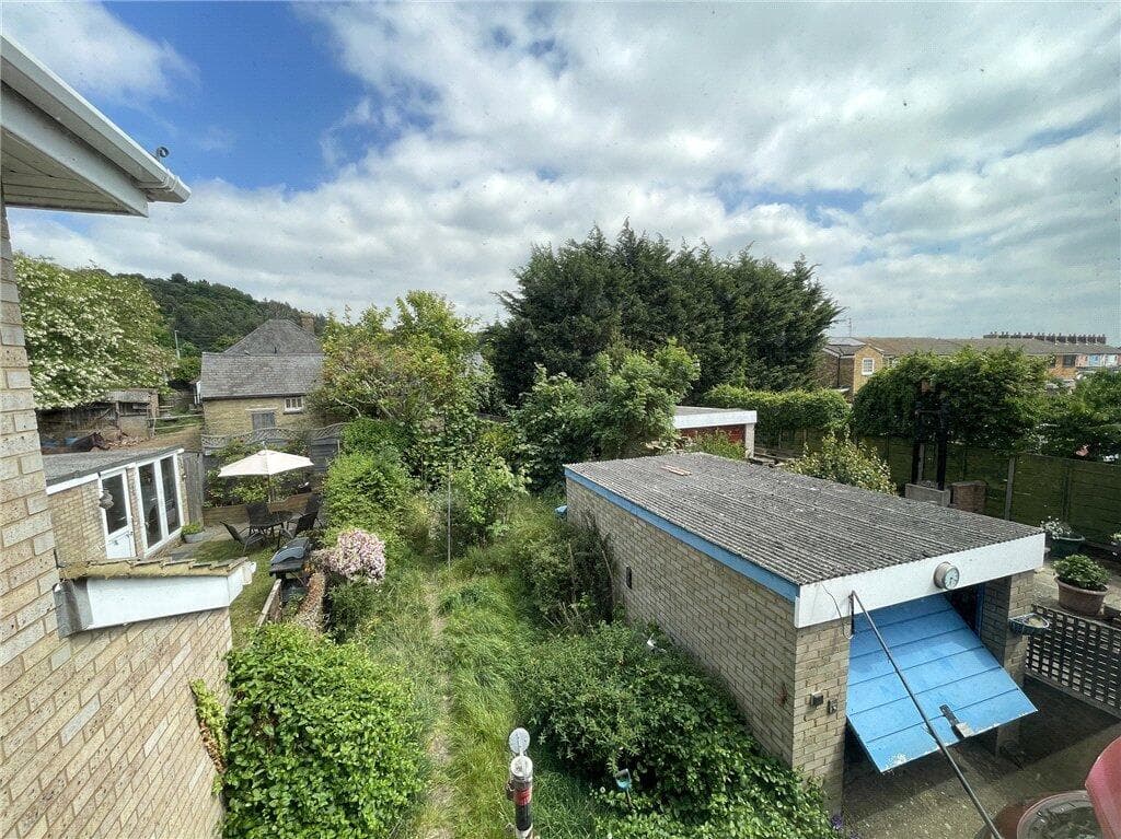 Woolfield, Sandy - Image 10