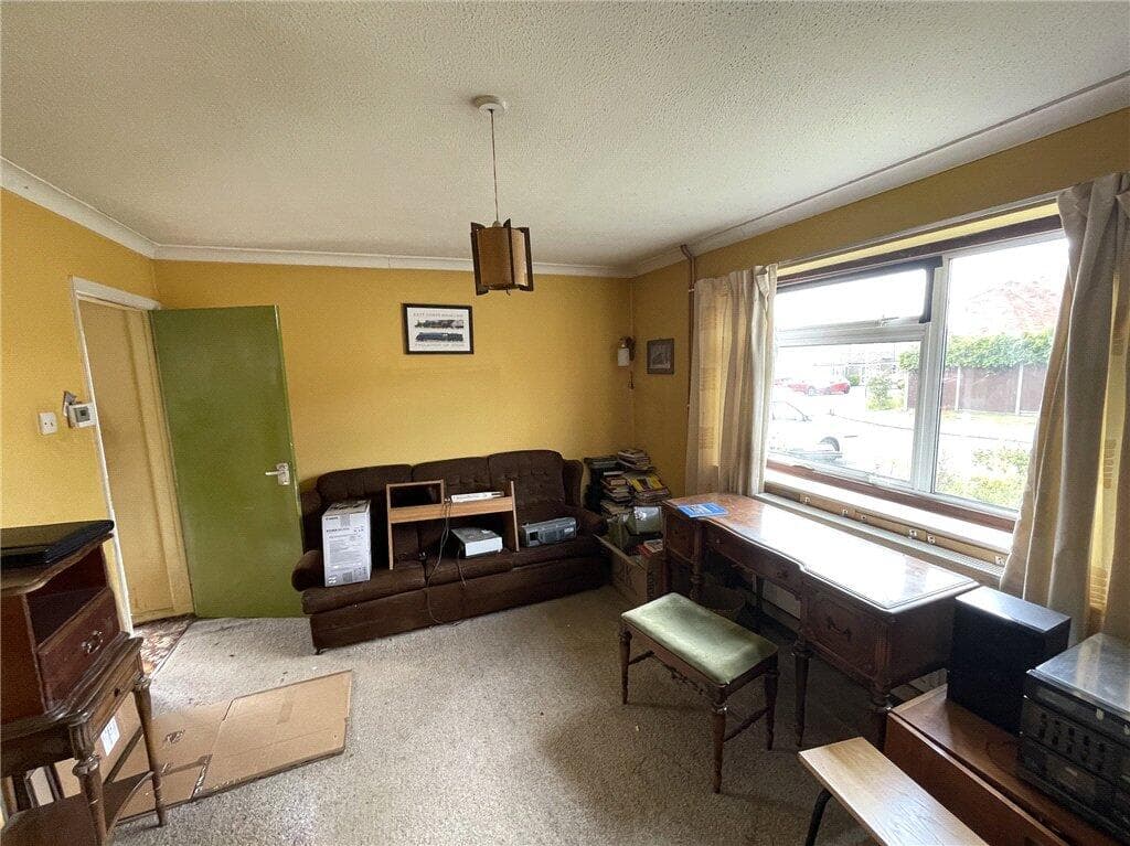 Woolfield, Sandy - Image 3
