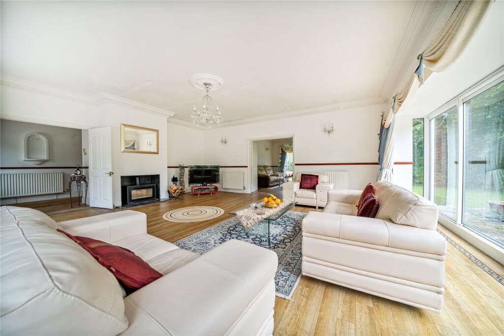 Rock Hill, Orpington, Kent - Image 4