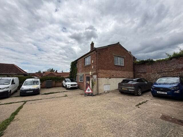 The Warehouse, 65 Pottergate, Norwich, Norfolk NR2 1DY - Image 2