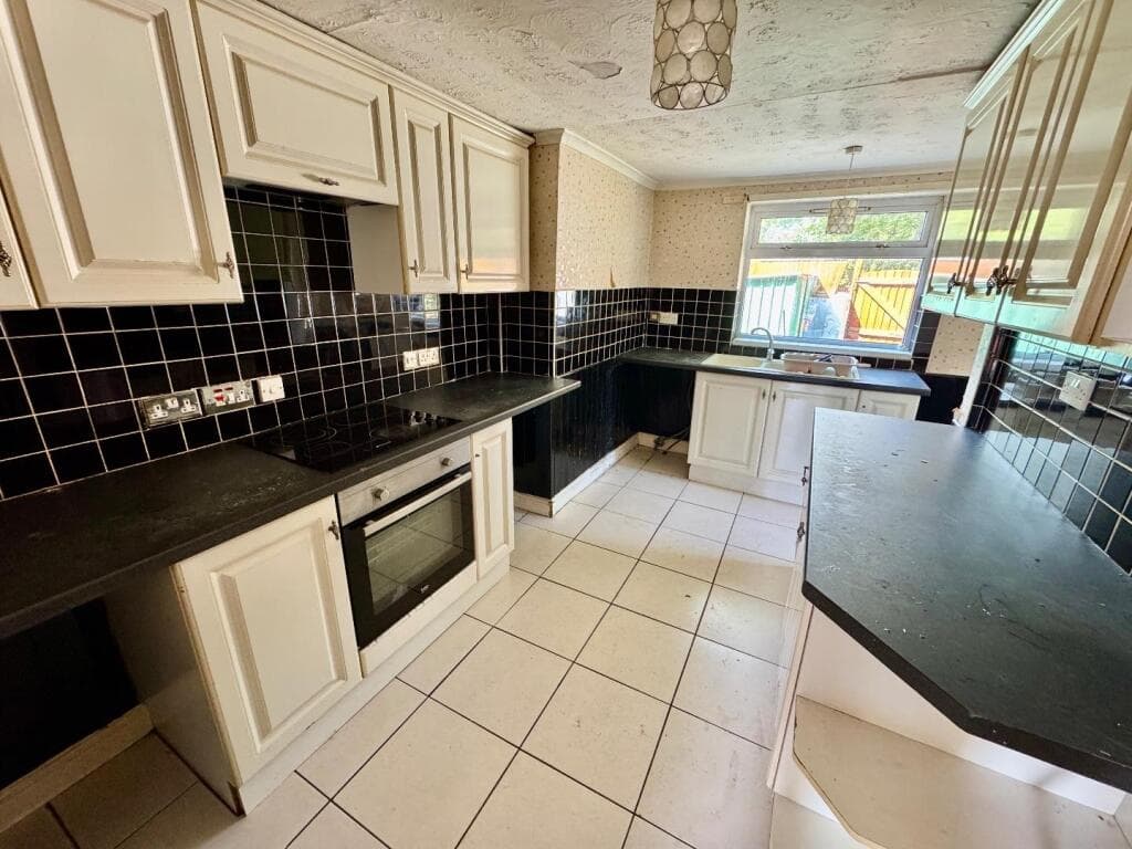 Dorrien Crescent, Middlesbrough - Image 3