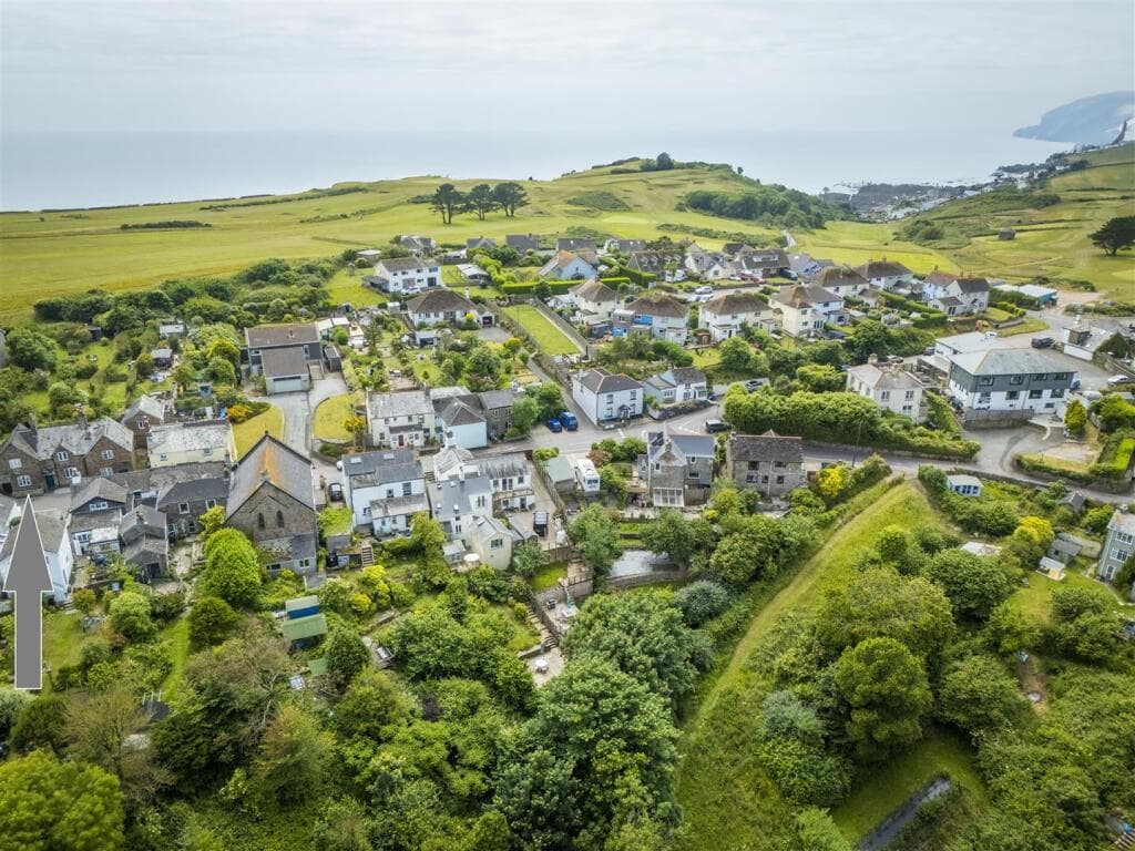 Crafthole, Near Portwrinkle Beach - Image 2