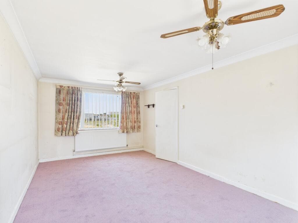 Lancaster Crescent, Downham Market, PE38 - Image 5