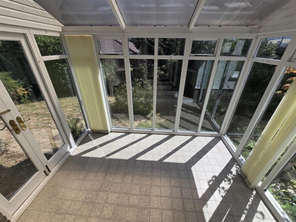 Hollies Road, Launceston - Image 8