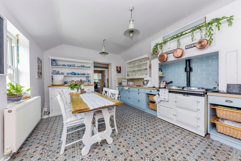 East End, Langtoft, Peterborough - Image 3