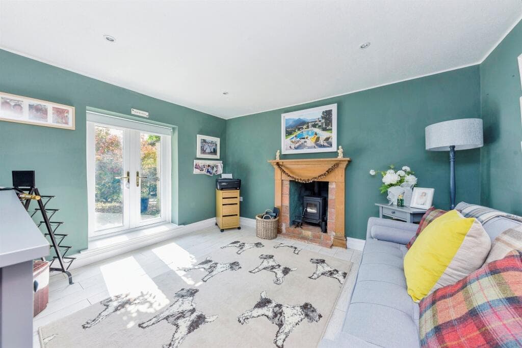 East End, Langtoft, Peterborough - Image 6
