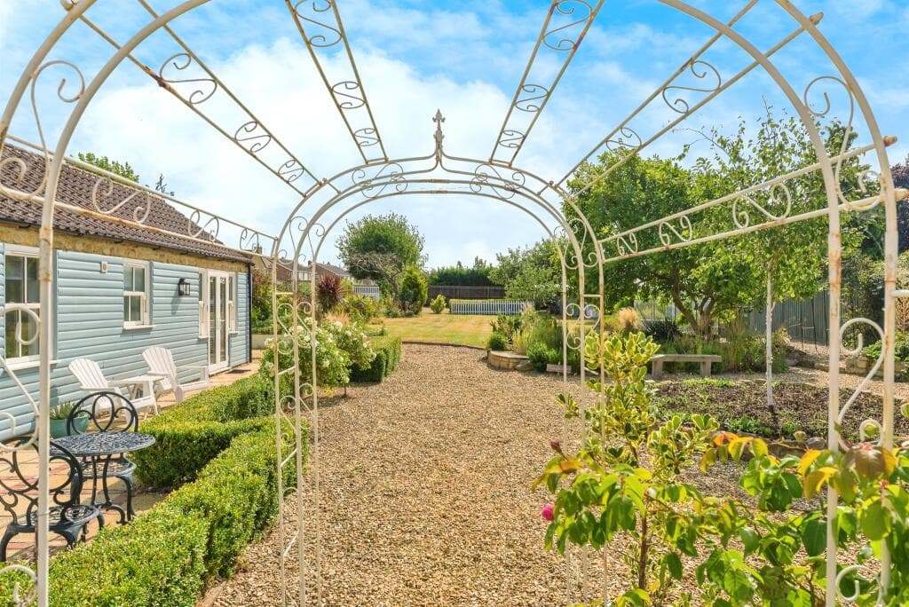 East End, Langtoft, Peterborough - Image 8