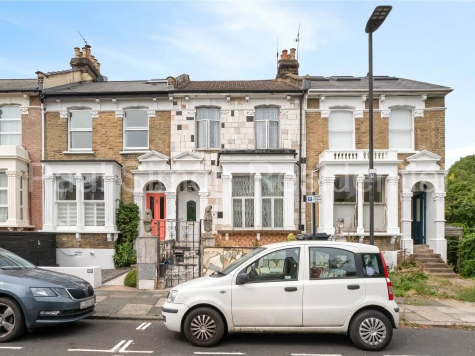 View property at Lothair Road South, London, N4
