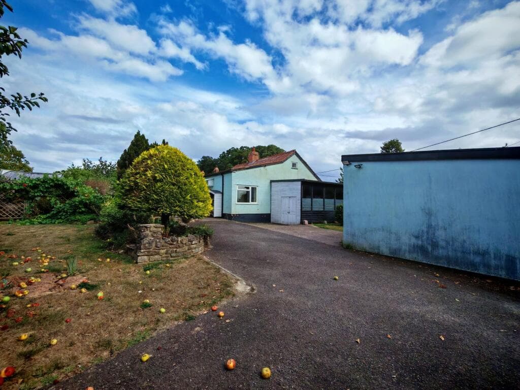 Goosenford, Cheddon Fitzpaine, Taunton, Somerset, TA2 - Image 1