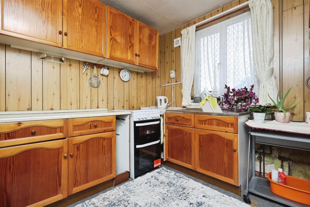 Kingsley Crescent, Baildon, SHIPLEY - Image 5