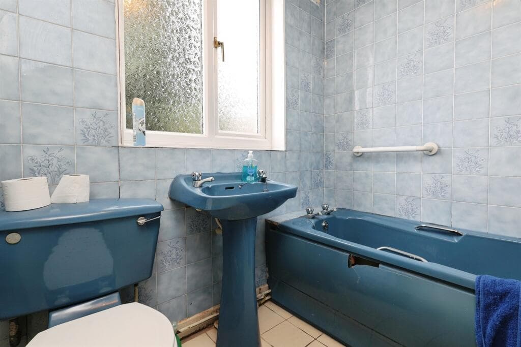 Kingsley Crescent, Baildon, SHIPLEY - Image 7