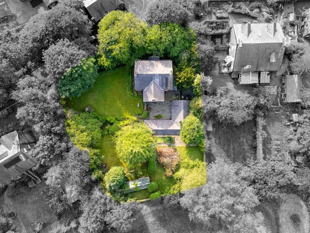 Buxton Road, New Mills, High Peak - Image 2