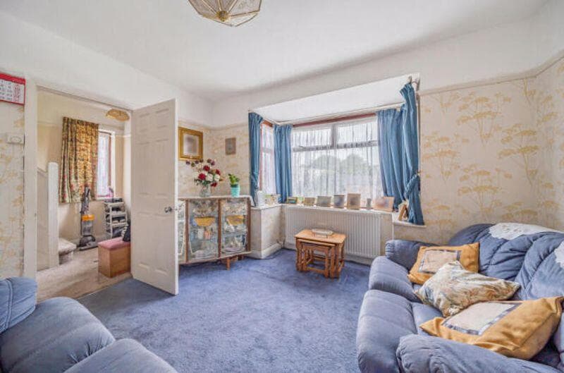 Boundary Road, Wooburn Green - Image 3