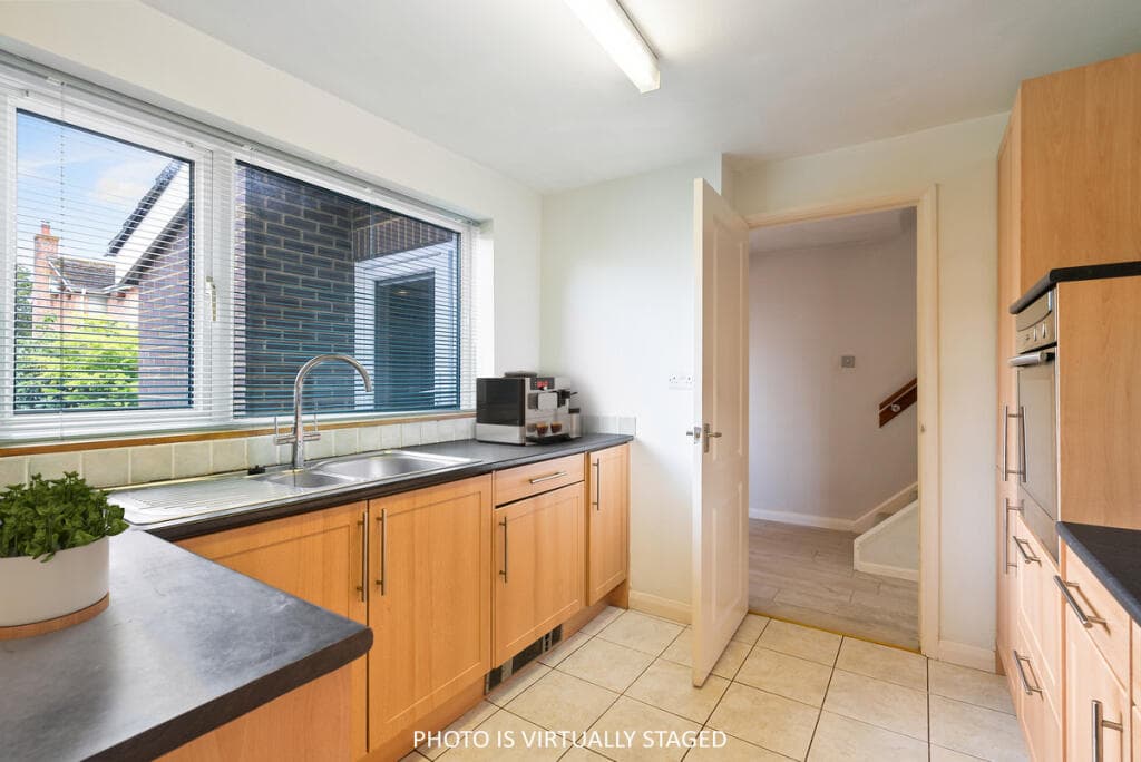 Elizabeth Road, Henley-on-Thames, RG9 - Image 6