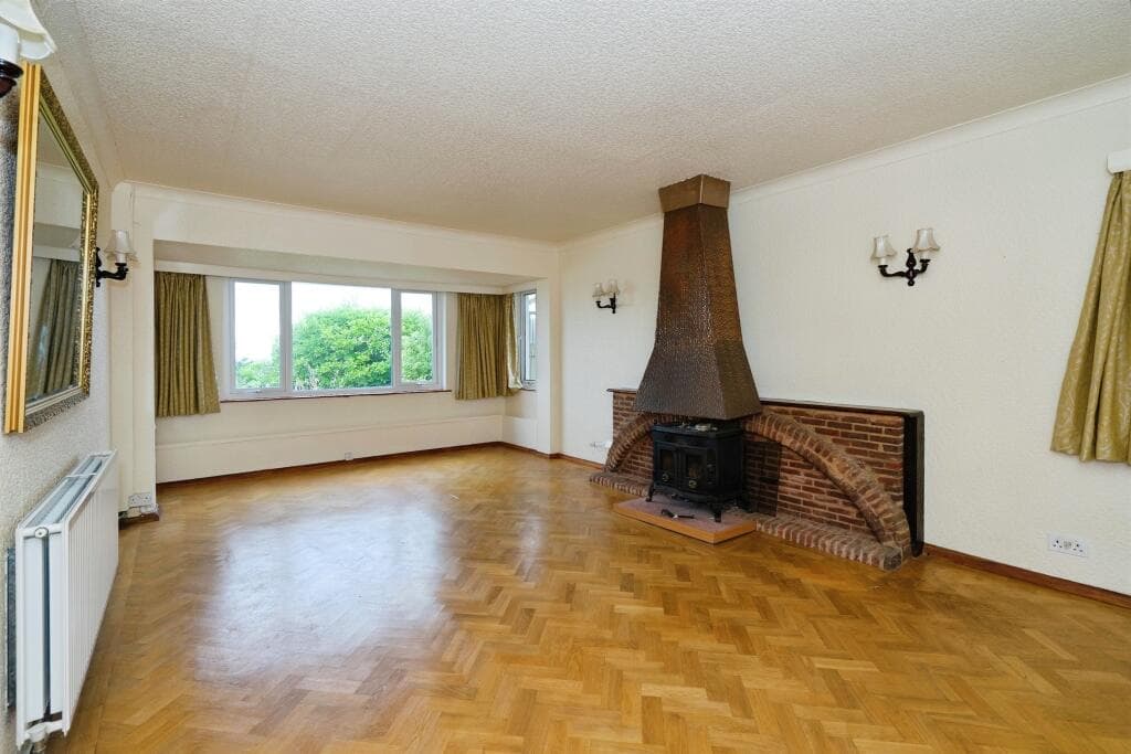 Old Fort Road, Shoreham-By-Sea - Image 3