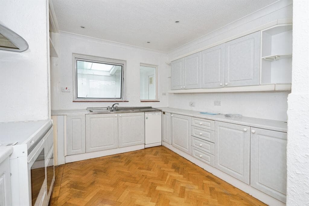 Old Fort Road, Shoreham-By-Sea - Image 5
