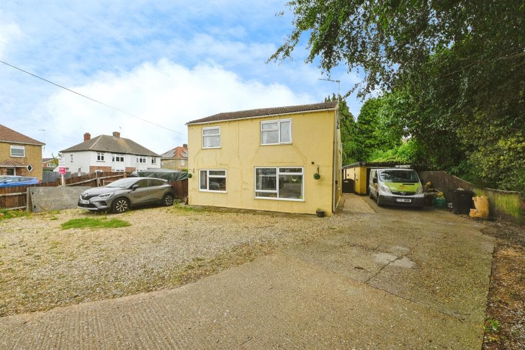 Lynn Road, Terrington St. Clement, KING&#x27;S LYNN - Image 1