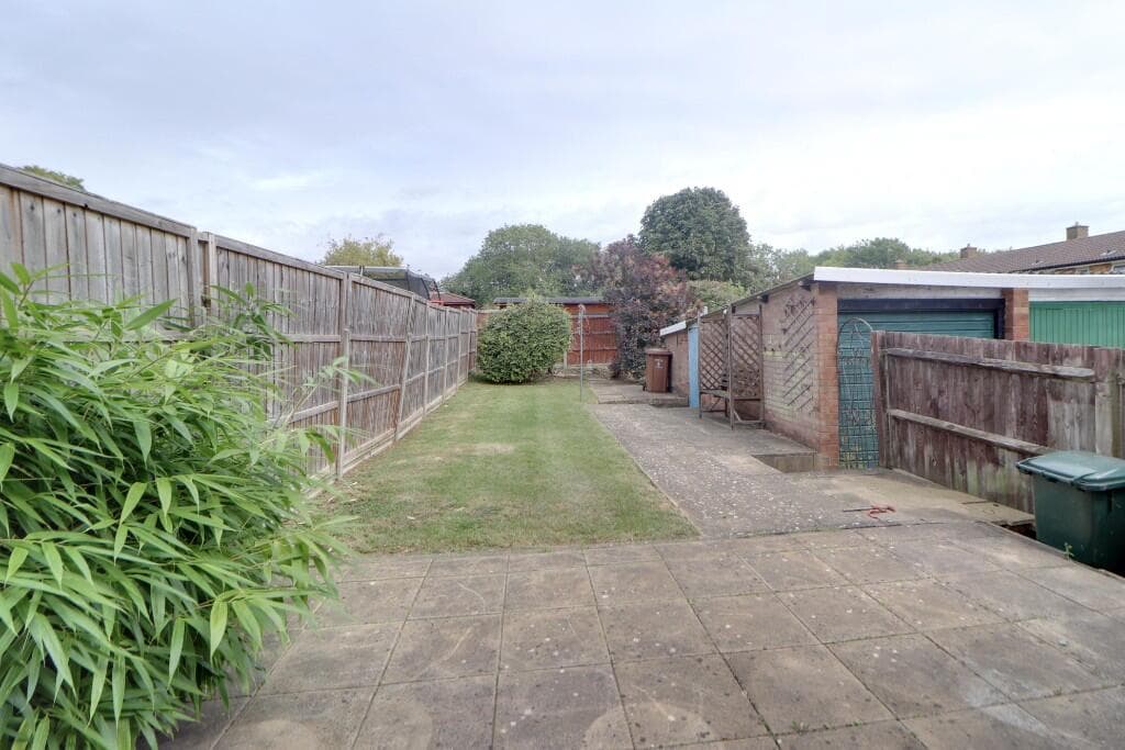 Chertsey Rise, Stevenage, Hertfordshire, SG2 - Image 11