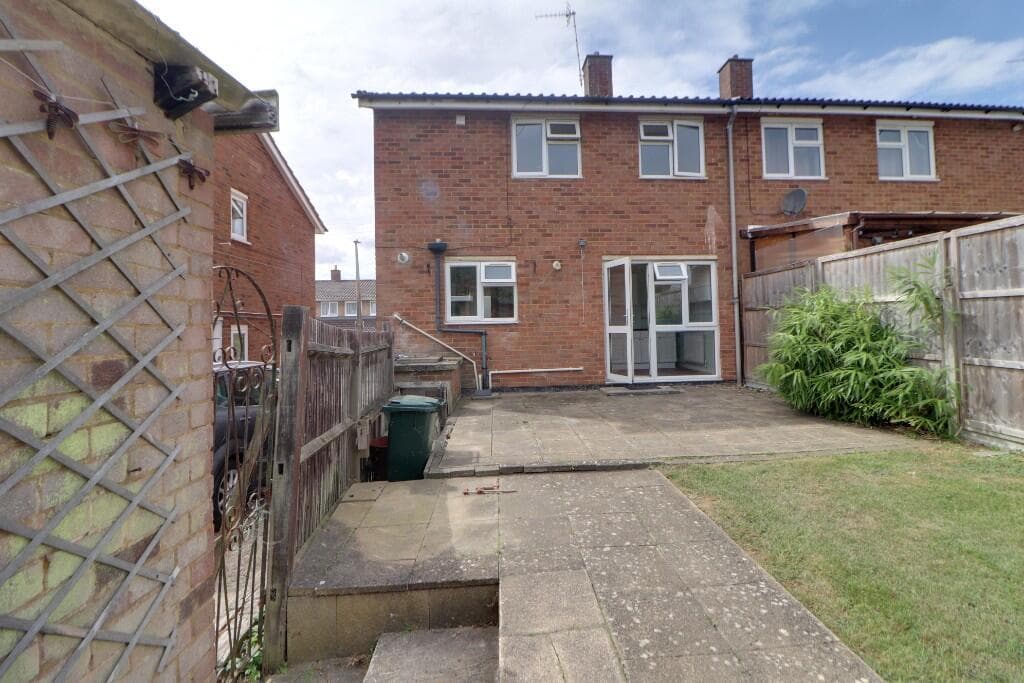 Chertsey Rise, Stevenage, Hertfordshire, SG2 - Image 2