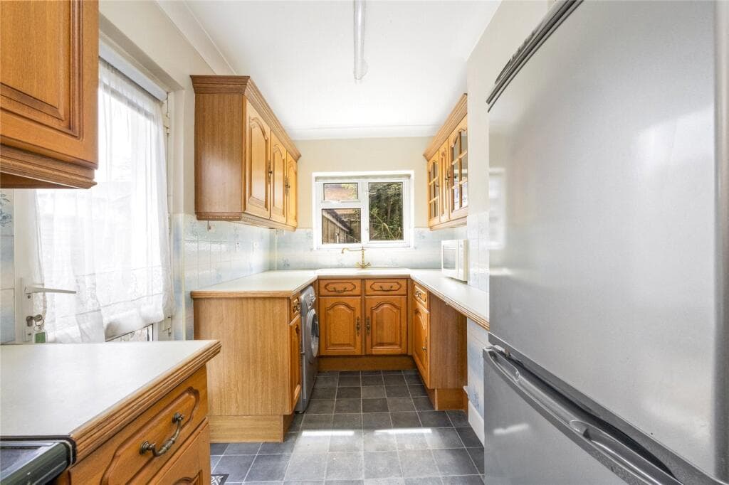 Culver Road, Lancing, West Sussex, BN15 - Image 3