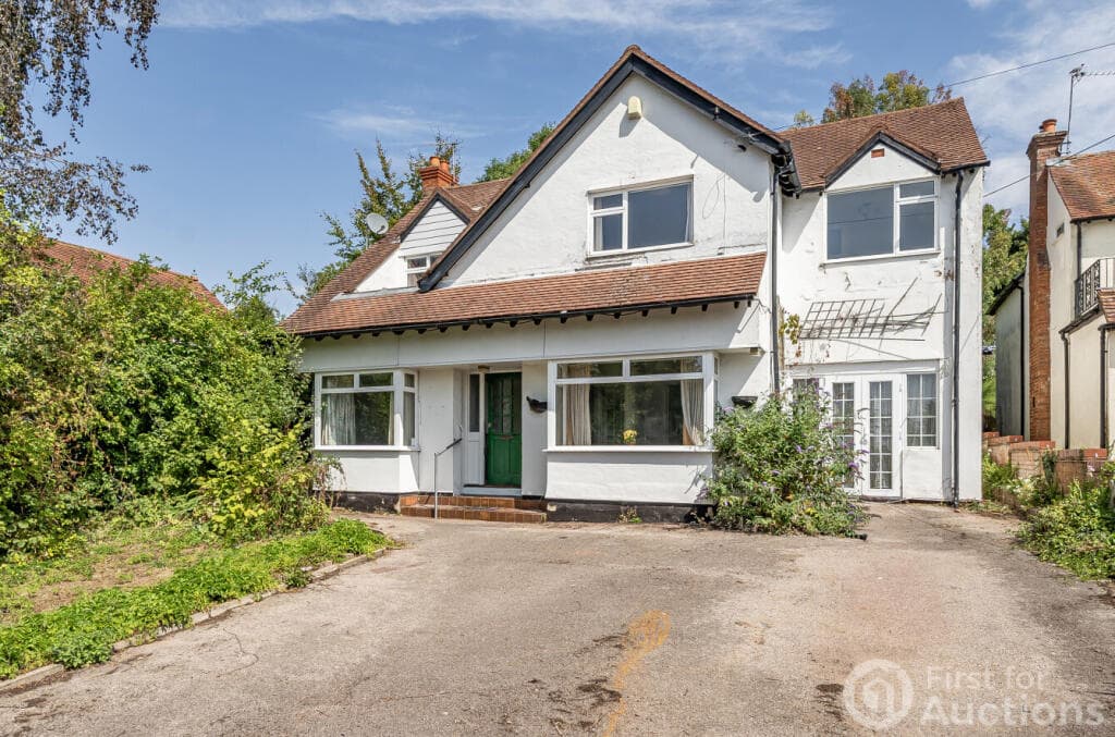 The Crescent, High Wycombe - Image 1