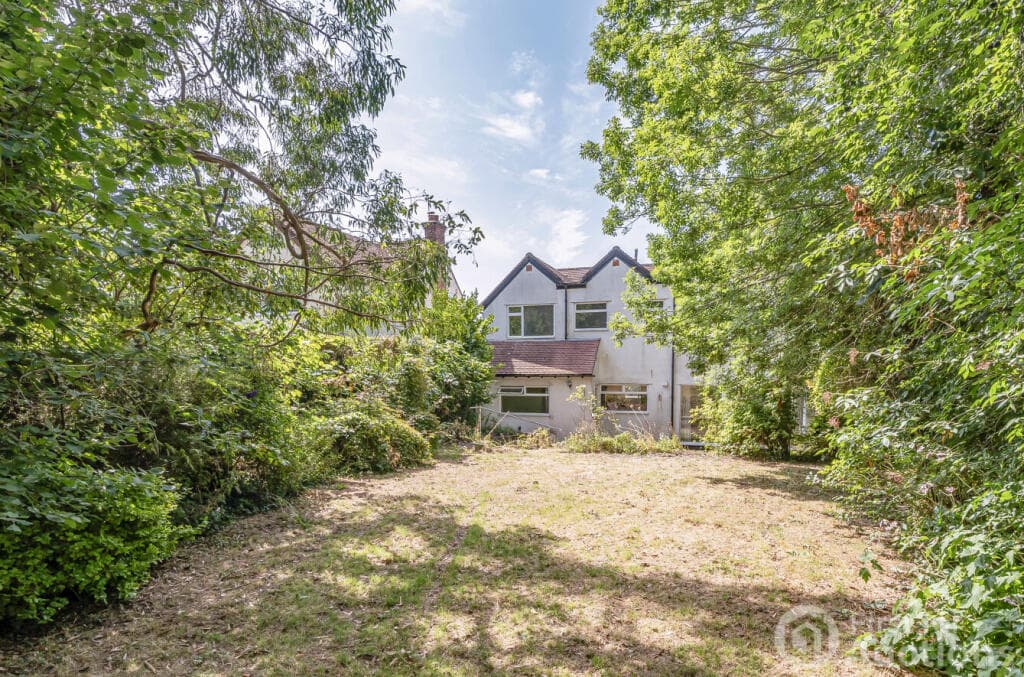 The Crescent, High Wycombe - Image 2