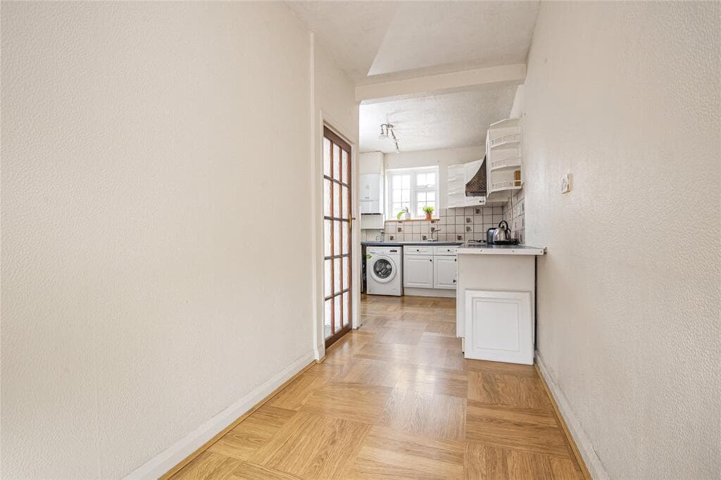 Gibbon Walk, Putney, SW15 - Image 11